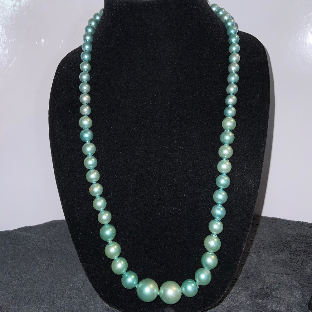 Light Turquoise Beaded Rope Necklace